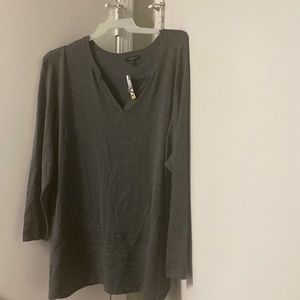 Grey 22/24 sweater never worn long sleeve